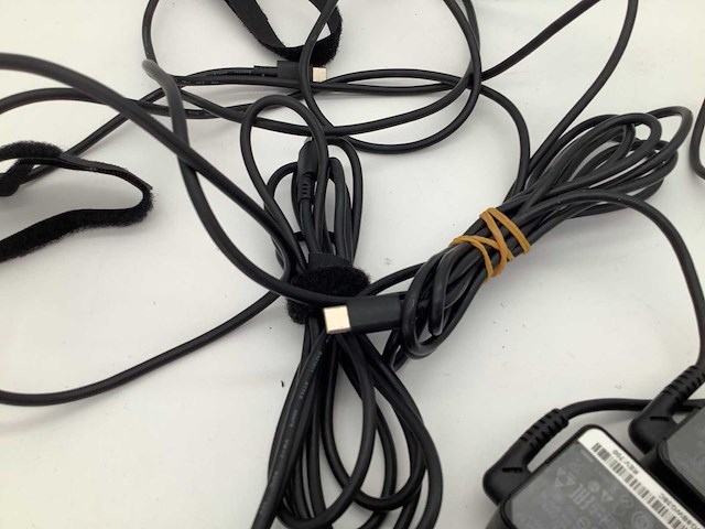 Lenovo usb c lenovo laptop adapter (4x) - afbeelding 2 van  3