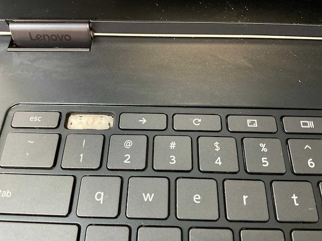 Lenovo yoga c630 16”, core i7 8th gen, 16 gb ram, 128 gb ssd touchscreen chromebook - afbeelding 4 van  4