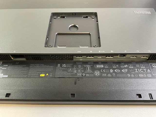 Lenovo/samsung mix model monitors - check description (2x) - afbeelding 2 van  10