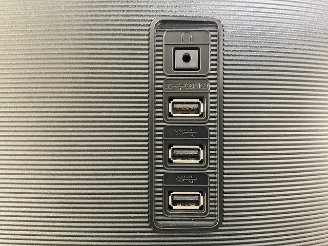 Lenovo/samsung mix model monitors - check description (2x) - afbeelding 7 van  10