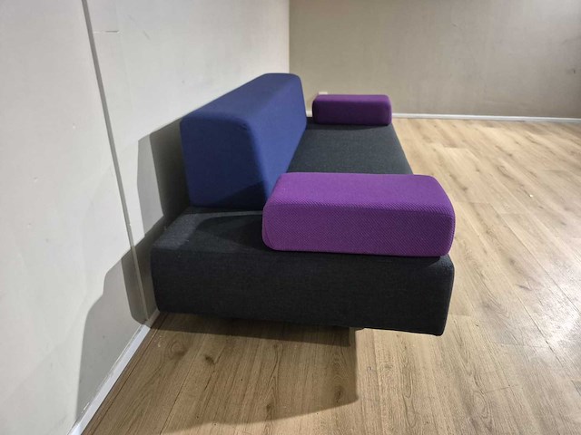 Lensvelt - glyder - atelier van lieshout - 2,5 zits bank - afbeelding 10 van  14