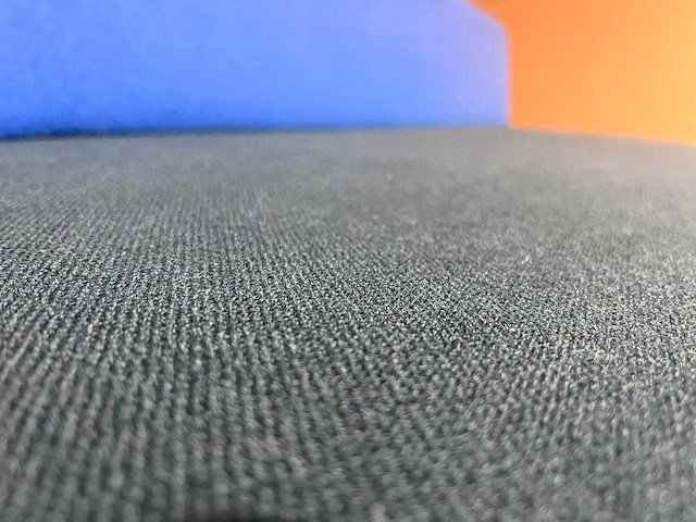 Lensvelt - glyder - atelier van lieshout - 3 zits bank - afbeelding 9 van  11