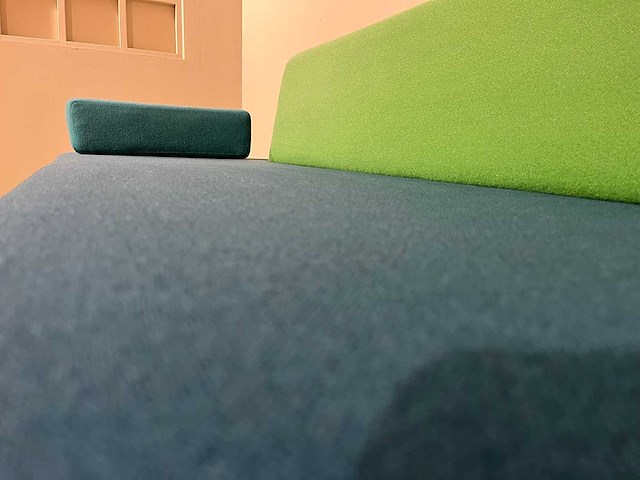 Lensvelt - glyder - atelier van lieshout - 3 zits bank - afbeelding 10 van  12