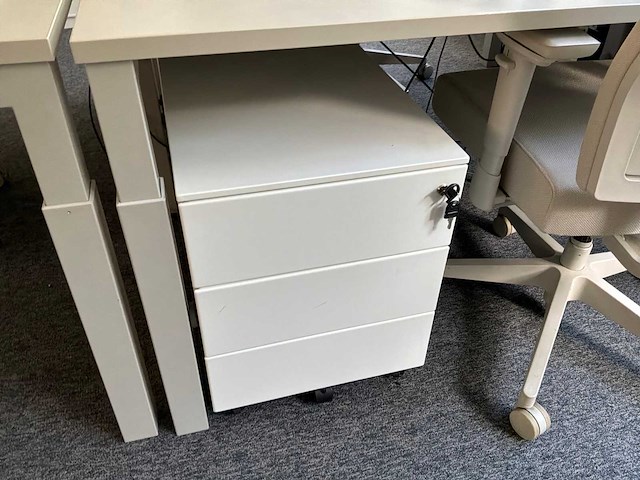 Lensvelt bureau (3x) - afbeelding 5 van  7