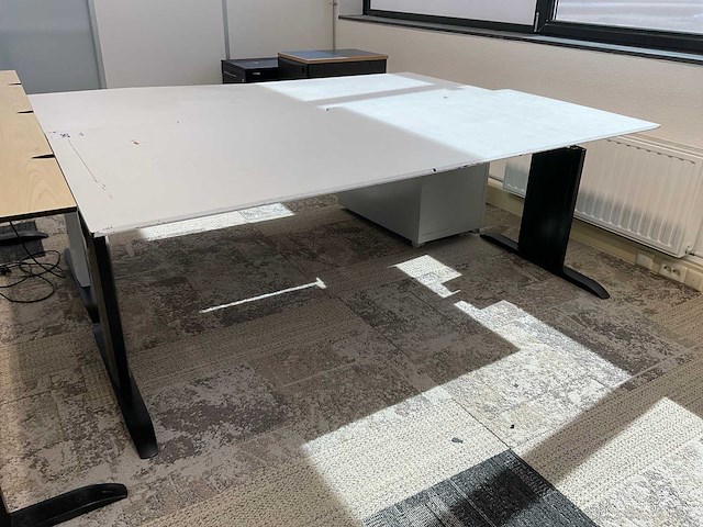 Lensvelt bureau (3x) - afbeelding 8 van  11