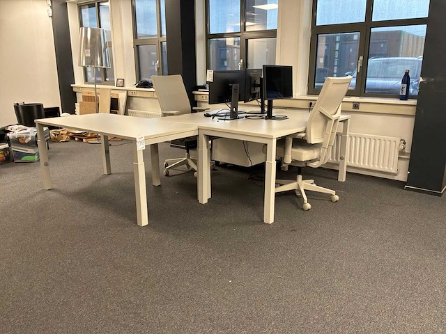 Lensvelt bureau & monitoren (5x) - afbeelding 1 van  11