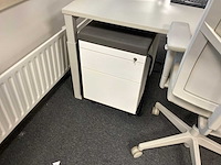 Lensvelt bureau & monitoren (5x) - afbeelding 6 van  11