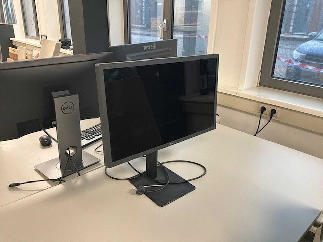Lensvelt bureau & monitoren (5x) - afbeelding 11 van  11