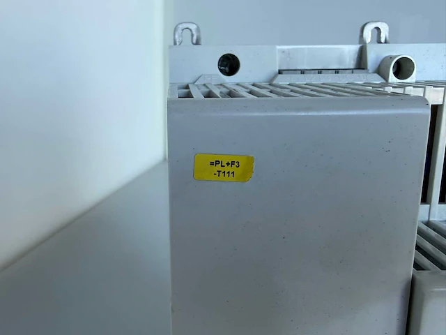 Lenze - c 8400 - lenze stateline c 8400 4kw frequentie regelaar - afbeelding 5 van  5