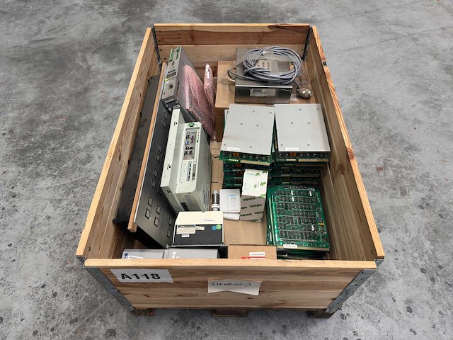 Lenze - electronics, printplaten, drives - afbeelding 1 van  12