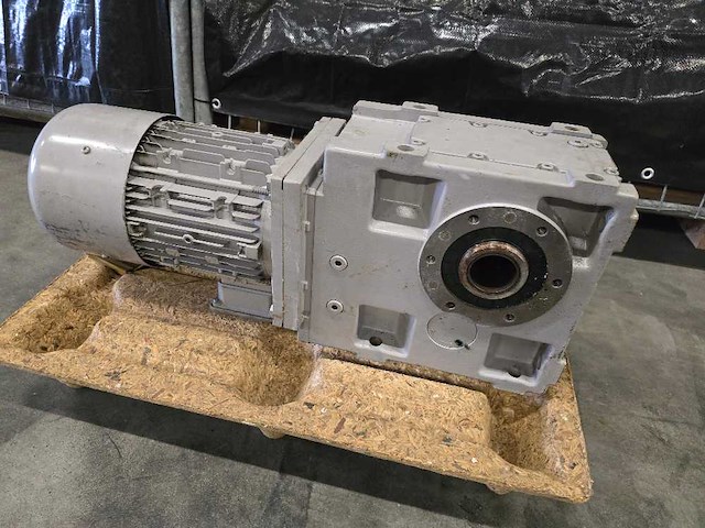 Lenze - elektromotor - afbeelding 1 van  5