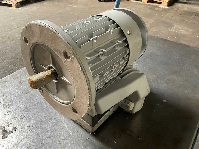 Lenze e84dgdvb15242ps elektromotor (10x) - afbeelding 5 van  10