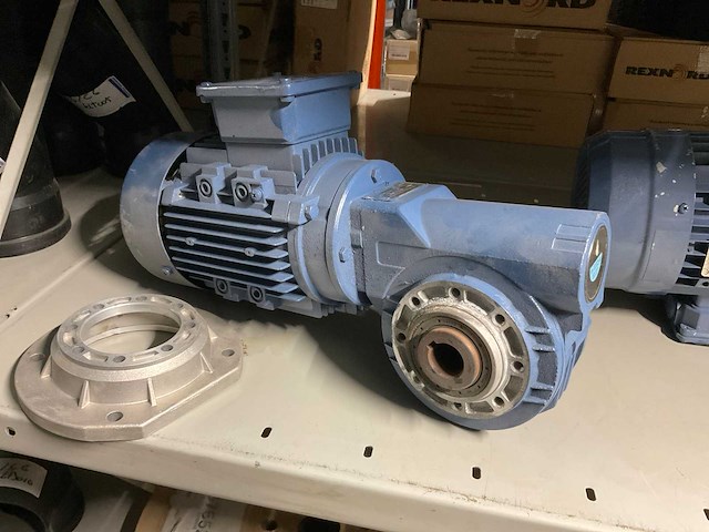 Lenze elektromotor (2x) - afbeelding 5 van  6