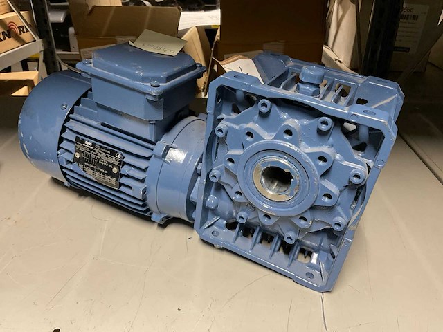 Lenze elektromotor (2x) - afbeelding 5 van  7