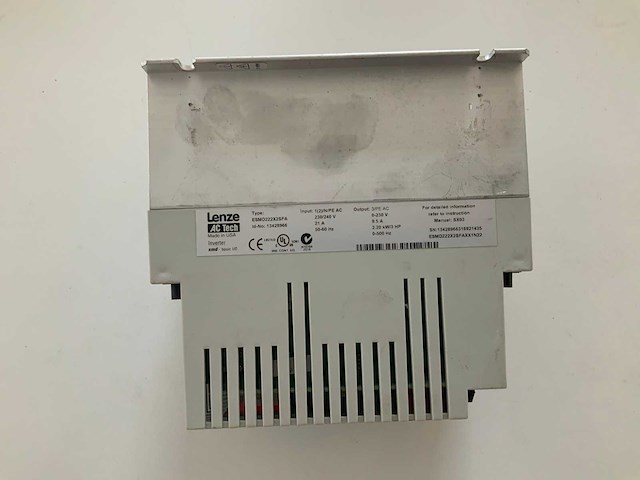Lenze esmd222x2sfa frequentieregelaar - afbeelding 2 van  2