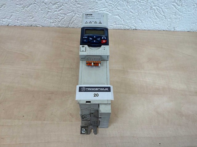 Lenze i500 frequentieregelaar - afbeelding 1 van  3