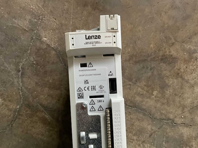 Lenze i51ae222f10v10000s frequentieregelaar - afbeelding 2 van  4