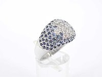 Leo pizzo - witgouden pave ring met diamant en saffier - afbeelding 4 van  5