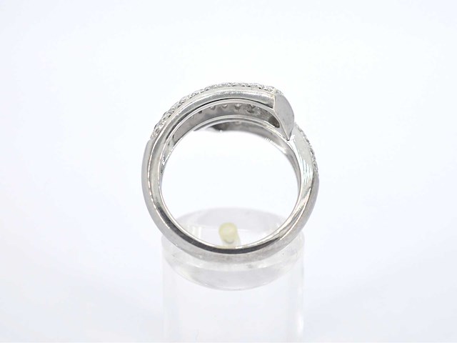 Leo pizzo - witgouden ring met zwarte en witte diamant - afbeelding 4 van  12