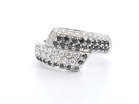 Leo pizzo - witgouden ring met zwarte en witte diamant - afbeelding 9 van  12