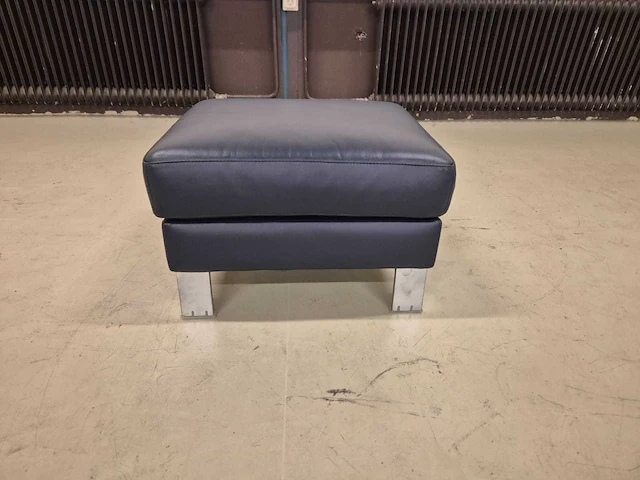Leolux - antonia - poef - hocker - pouf - afbeelding 2 van  6