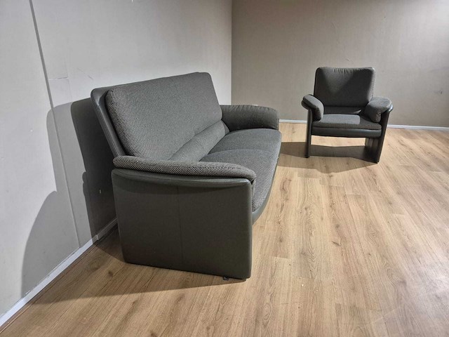 Leolux - catalpa - 2,5 zits bank + fauteuil (2x) - afbeelding 10 van  16