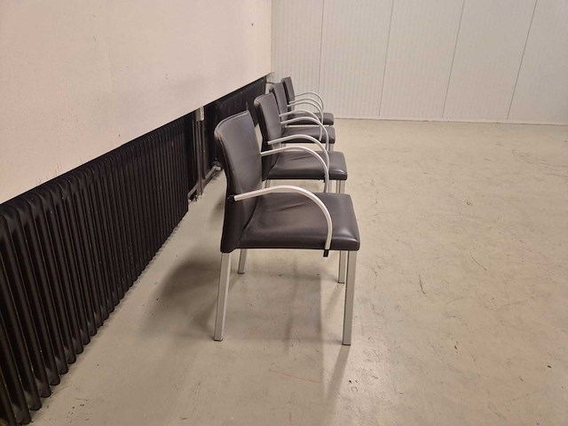 Leolux - myto door just meijer - eetkamerstoelen - dining chair (4x) - afbeelding 2 van  8