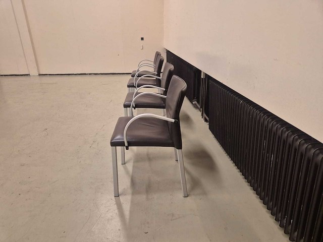 Leolux - myto door just meijer - eetkamerstoelen - dining chair (4x) - afbeelding 7 van  8