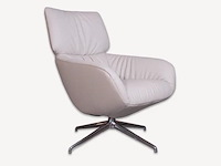 Leolux lodey draaifauteuil r39-100 | italiaans design