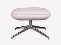 Leolux lodey poef r39-850 | italiaans design