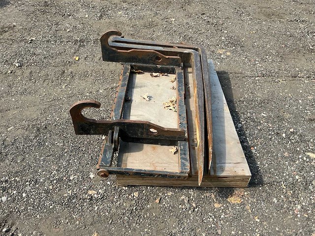 Lepelbord 1300mm passend new holland voorzetapparatuur - afbeelding 7 van  10