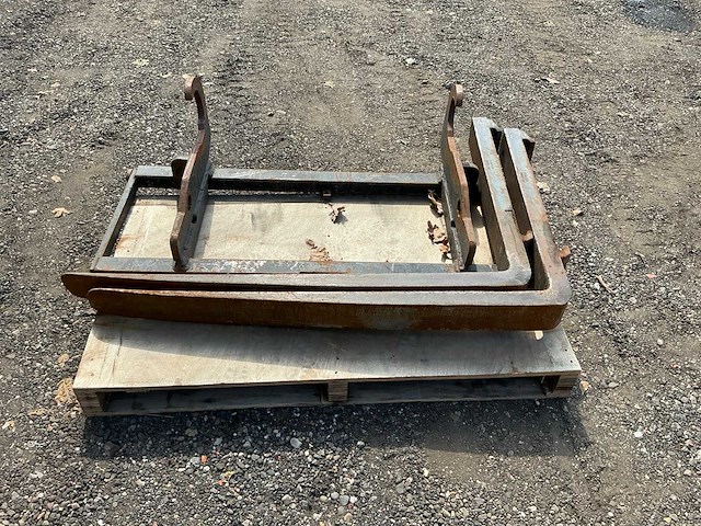 Lepelbord 1300mm passend new holland voorzetapparatuur - afbeelding 9 van  10