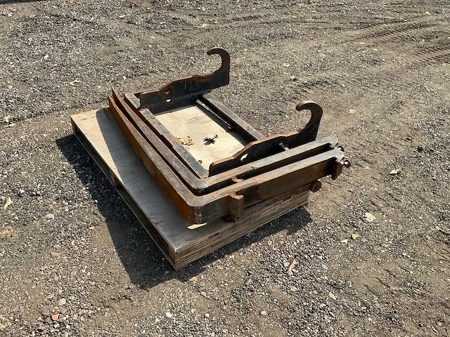 Lepelbord 1300mm passend new holland voorzetapparatuur - afbeelding 1 van  10