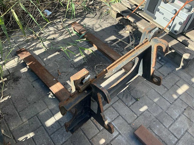 Lepelbord giant schovel - afbeelding 6 van  7