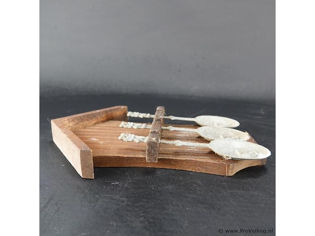 Lepelrek met tinnen lepels - afbeelding 4 van  5