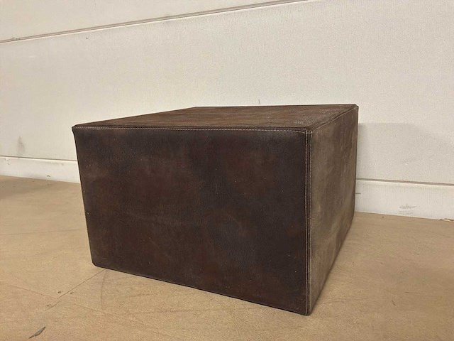 Leren bijzettafel - afbeelding 1 van  8