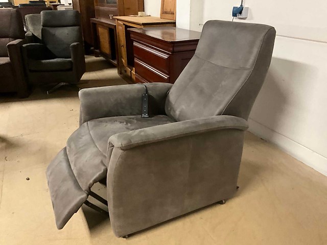 Leren elektrische relaxfauteuil sta op stoel - afbeelding 2 van  19