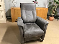 Leren elektrische relaxfauteuil sta op stoel - afbeelding 9 van  19