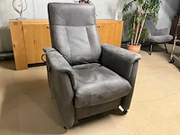 Leren elektrische relaxfauteuil sta op stoel - afbeelding 10 van  19