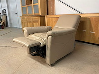 Leren sta-op fauteuil - afbeelding 4 van  10