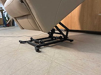 Leren sta-op fauteuil - afbeelding 5 van  10