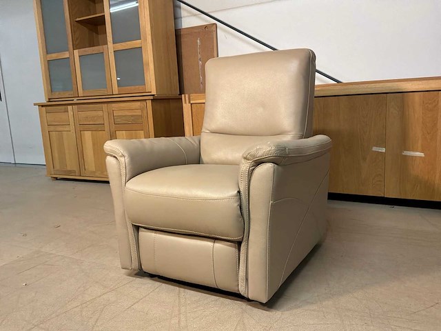Leren sta-op fauteuil - afbeelding 1 van  10