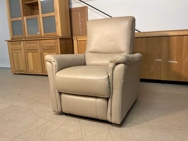 Leren sta-op fauteuil - afbeelding 6 van  10