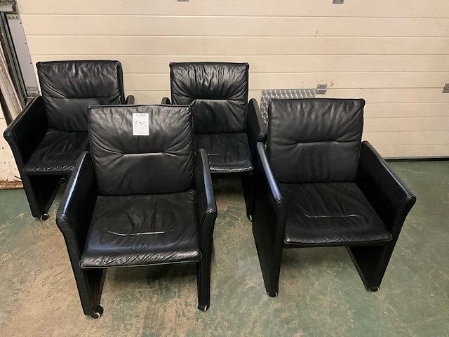 Leren stoelen (4x) - afbeelding 2 van  6