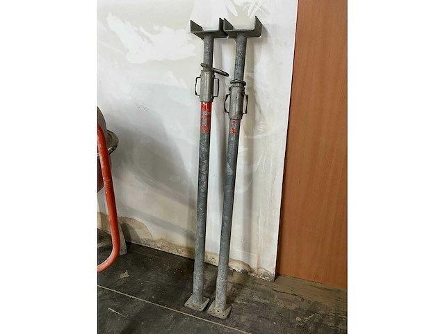 Lescha sm 145 betonmolen en divers - afbeelding 3 van  11