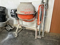 Lescha sm 145 betonmolen en divers