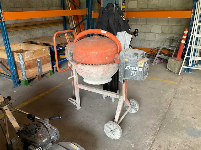 Lescha sm 145 s cementmolen - afbeelding 1 van  2