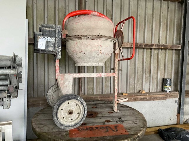 Lescha sm165s betonmolen - afbeelding 1 van  4