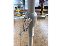 Lesli living parasol met voet - afbeelding 2 van  3