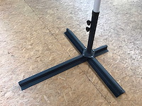 Lesli living parasol met voet - afbeelding 3 van  3